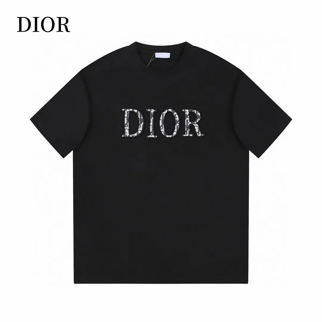 【2026】【DIOR 公式旗艦店】ディオール    Tシャツ ご好評に付き再入荷！