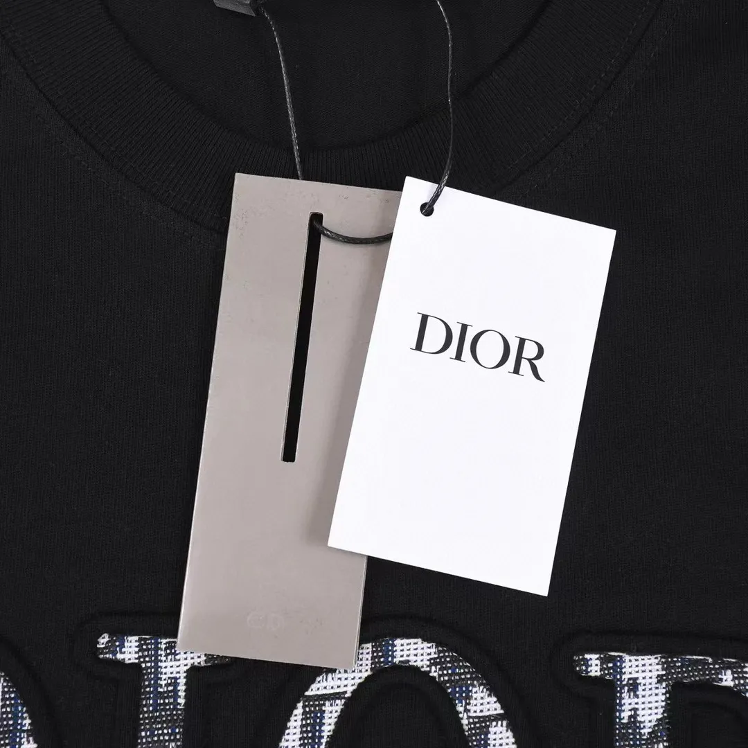 【2026】【DIOR 公式旗艦店】ディオール    Tシャツ ご好評に付き再入荷！