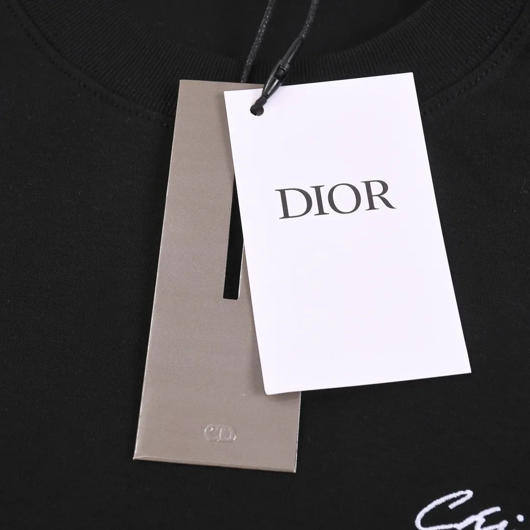 【2026】【DIOR 公式旗艦店】ディオール    Tシャツ ご好評に付き再入荷！