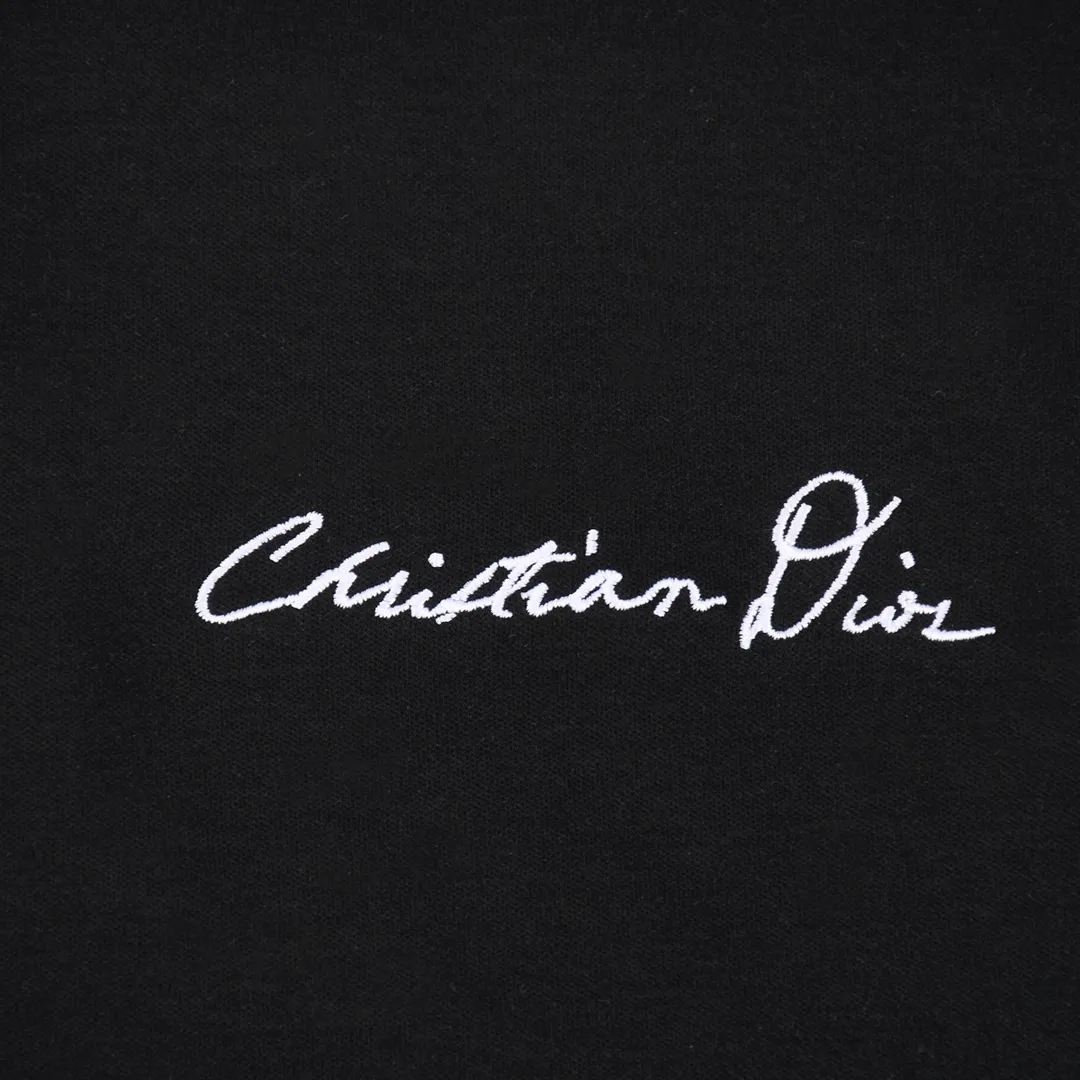 【2026】【DIOR 公式旗艦店】ディオール    Tシャツ ご好評に付き再入荷！