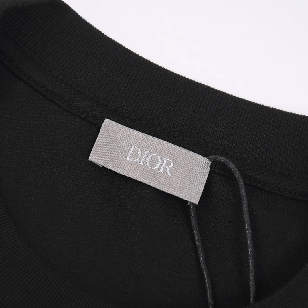 【2026】【DIOR 公式旗艦店】ディオール    Tシャツ ご好評に付き再入荷！