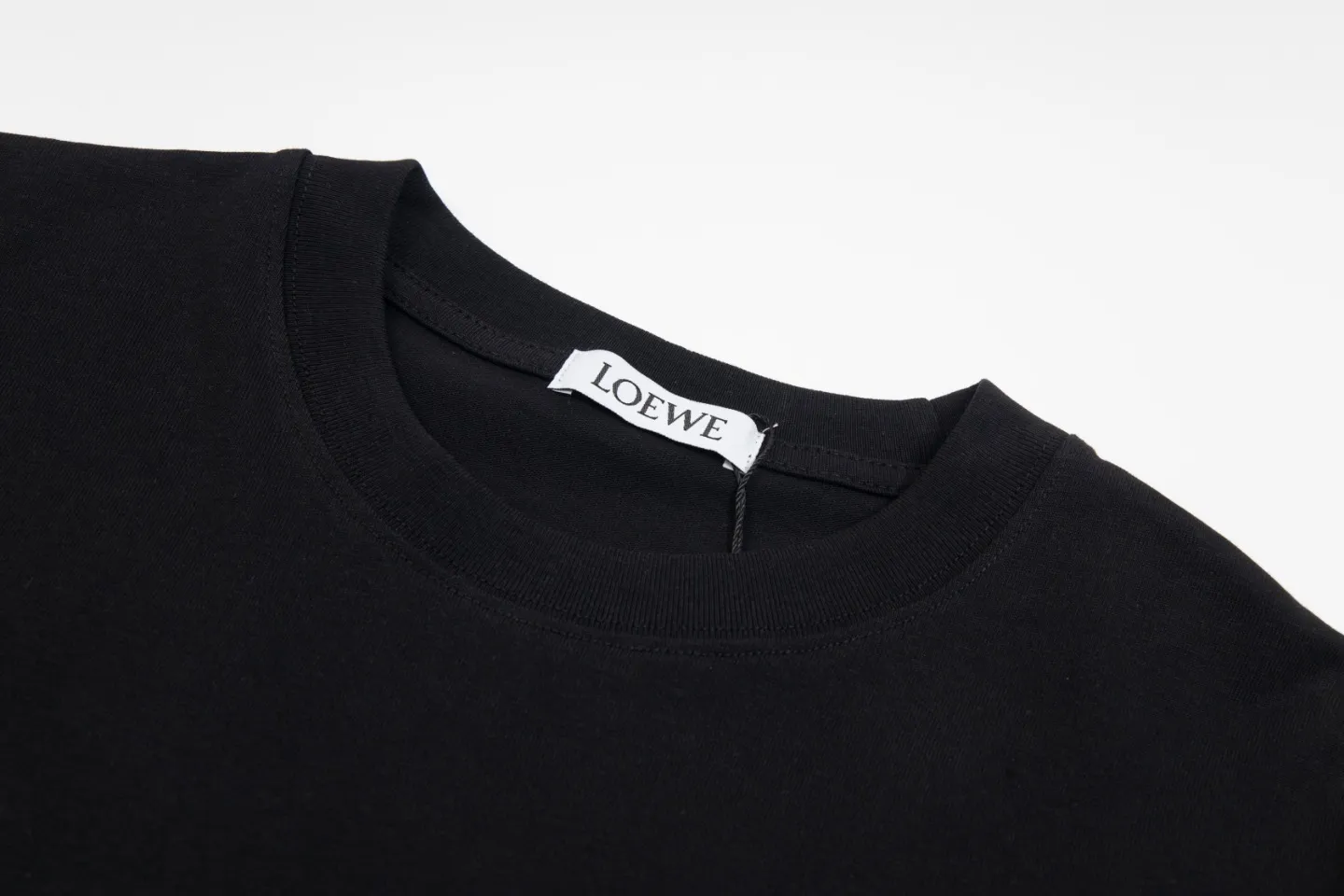【2026】【LOEWE  公式旗艦店】ロエベ  Tシャツ ご好評に付き再入荷！