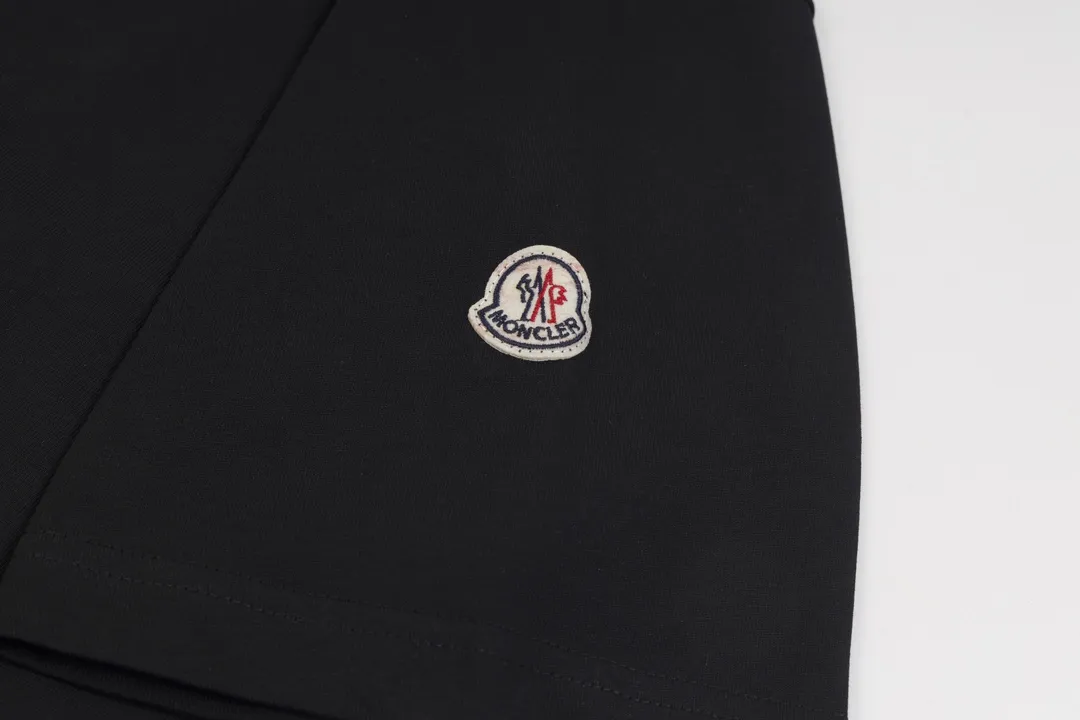 【2026】【MONCLER  公式旗艦店】モンクレール   Tシャツご好評に付き再入荷！
