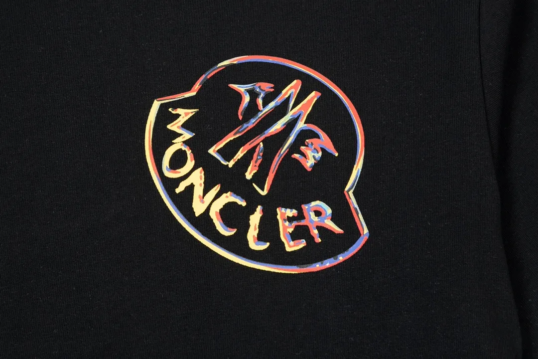 【2026】【MONCLER  公式旗艦店】モンクレール   Tシャツご好評に付き再入荷！