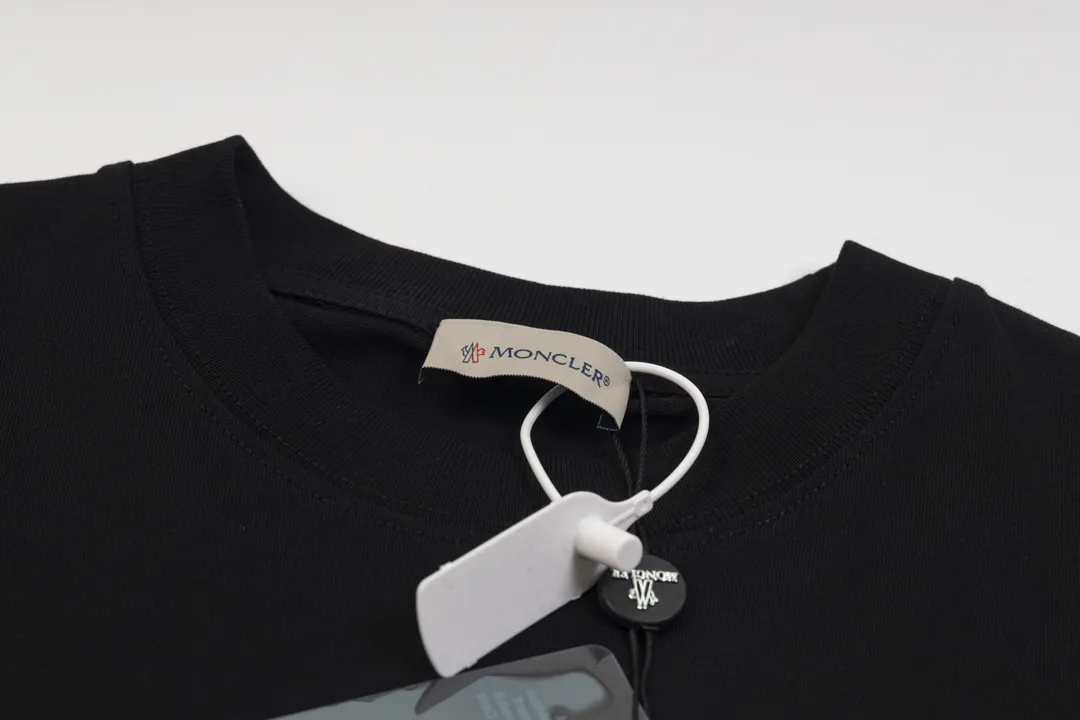 【2026】【MONCLER  公式旗艦店】モンクレール   Tシャツご好評に付き再入荷！