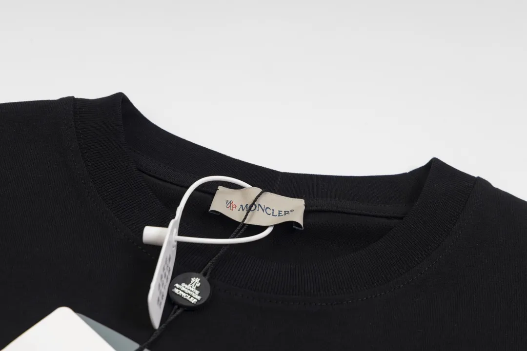 【2026】【MONCLER  公式旗艦店】モンクレール   Tシャツご好評に付き再入荷！