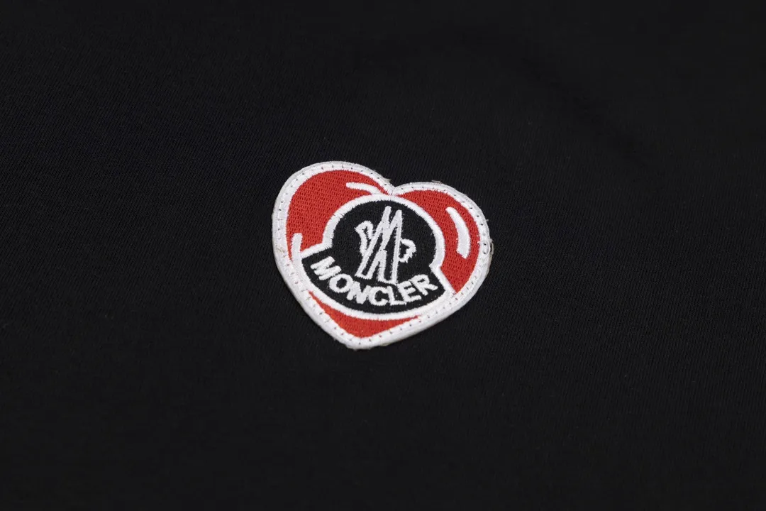 【2026】【MONCLER  公式旗艦店】モンクレール   Tシャツご好評に付き再入荷！