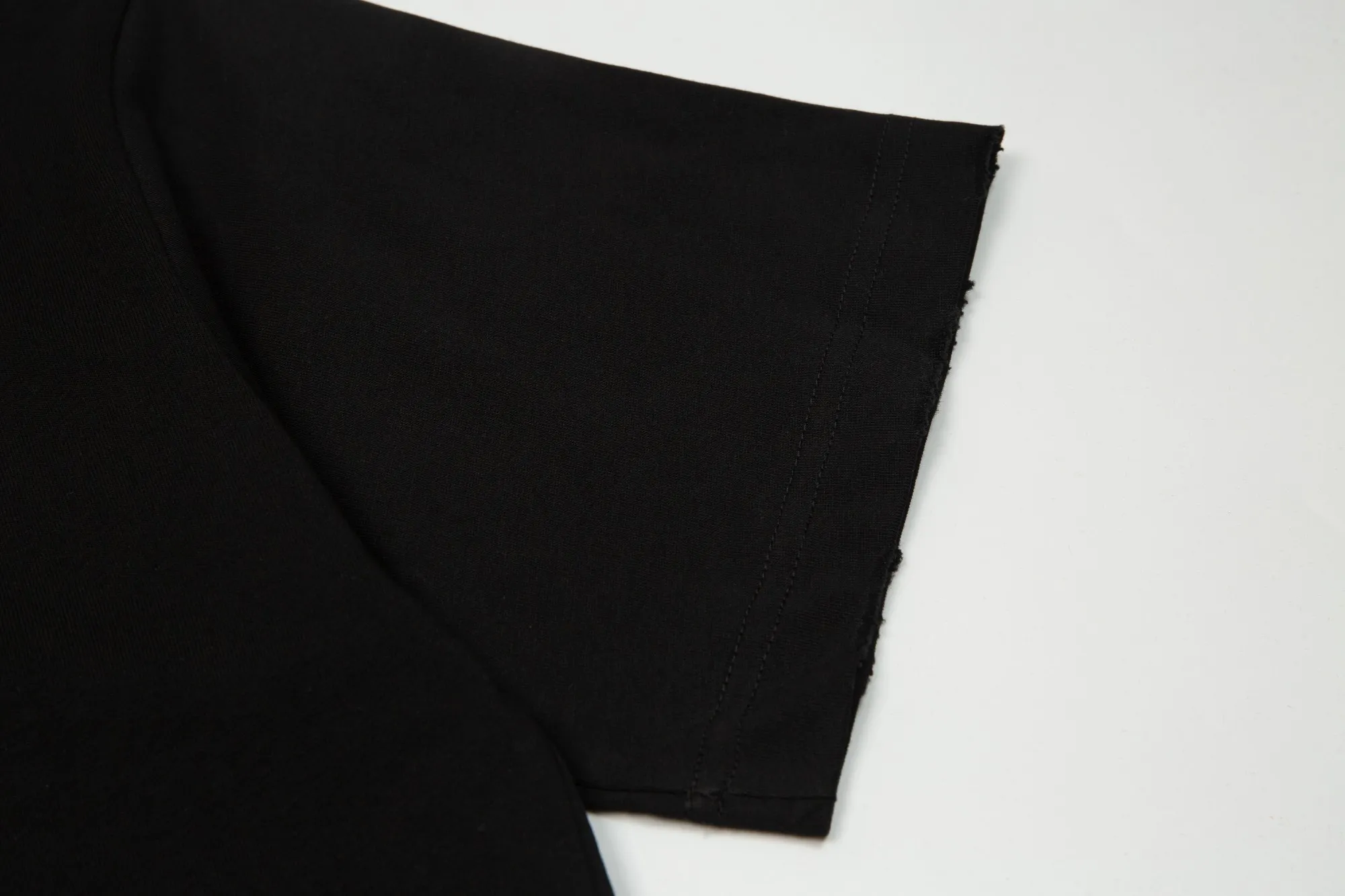 【2026】【BALENCIAGA   公式旗艦店】バレンシアガ  Tシャツ ご好評に付き再入荷！