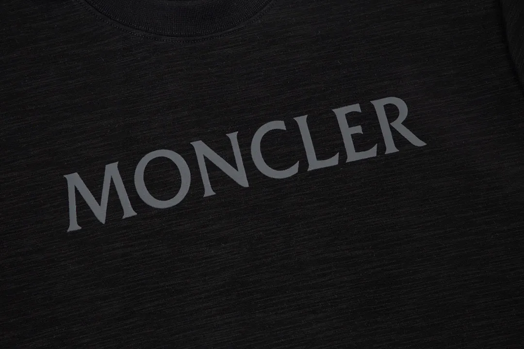 【2026】【MONCLER  公式旗艦店】 モンクレール  Tシャツ ご好評に付き再入荷！
