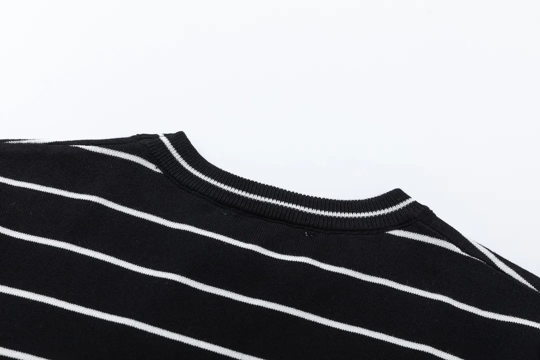 【2026】【PRADA  公式旗艦店】プラダ  Tシャツ ご好評に付き再入荷！