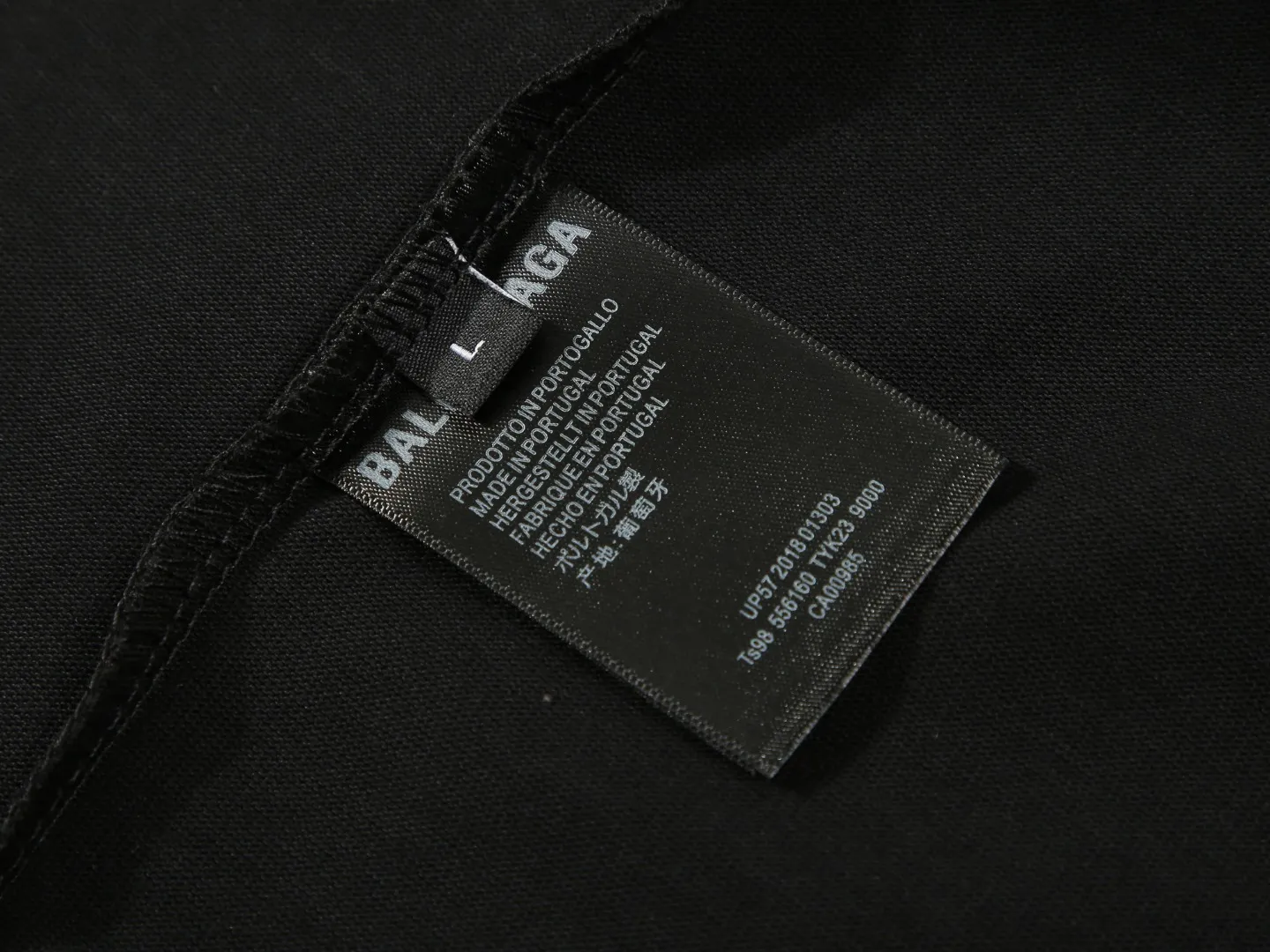 【2026】【BALENCIAGA   公式旗艦店】バレンシアガ  Tシャツ ご好評に付き再入荷！