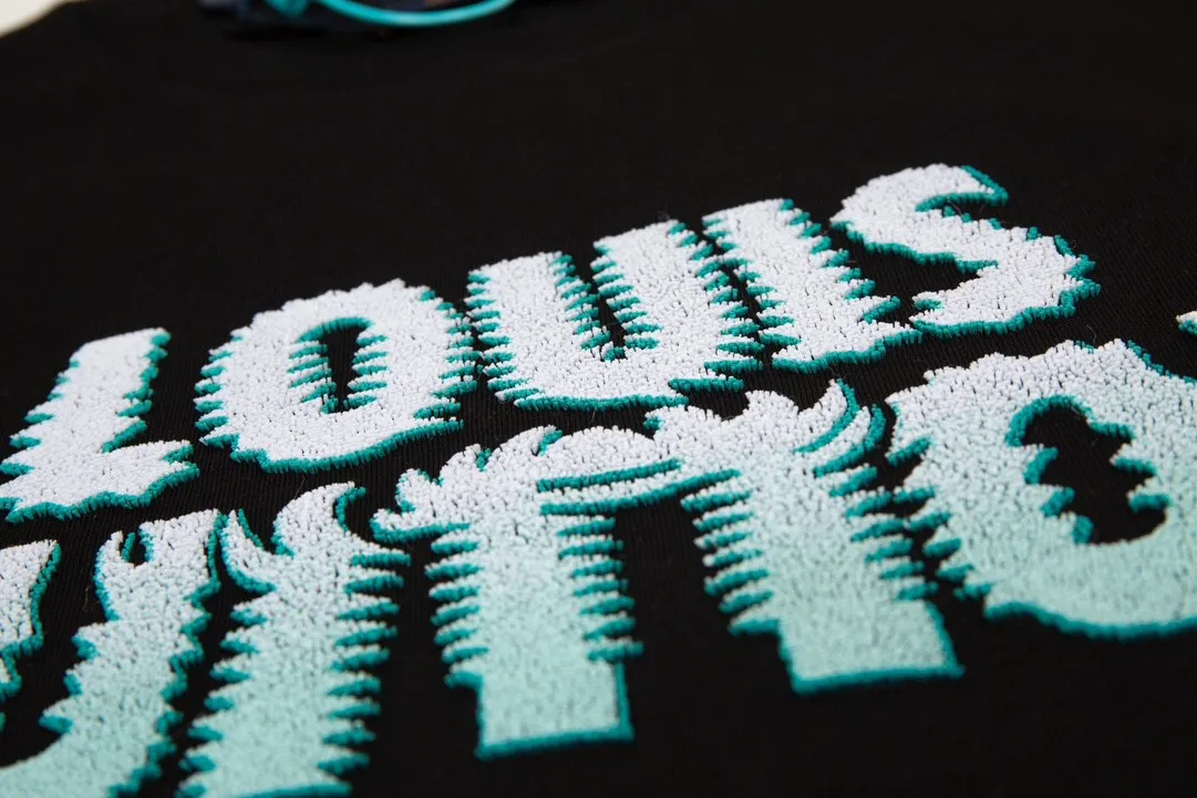 【2026】【LOUIS VUITTON 公式旗艦店】ルイヴィトン  Tシャツ   ご好評に付き再入荷！
