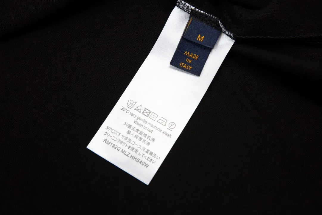 【2026】【LOUIS VUITTON 公式旗艦店】ルイヴィトン  Tシャツ   ご好評に付き再入荷！