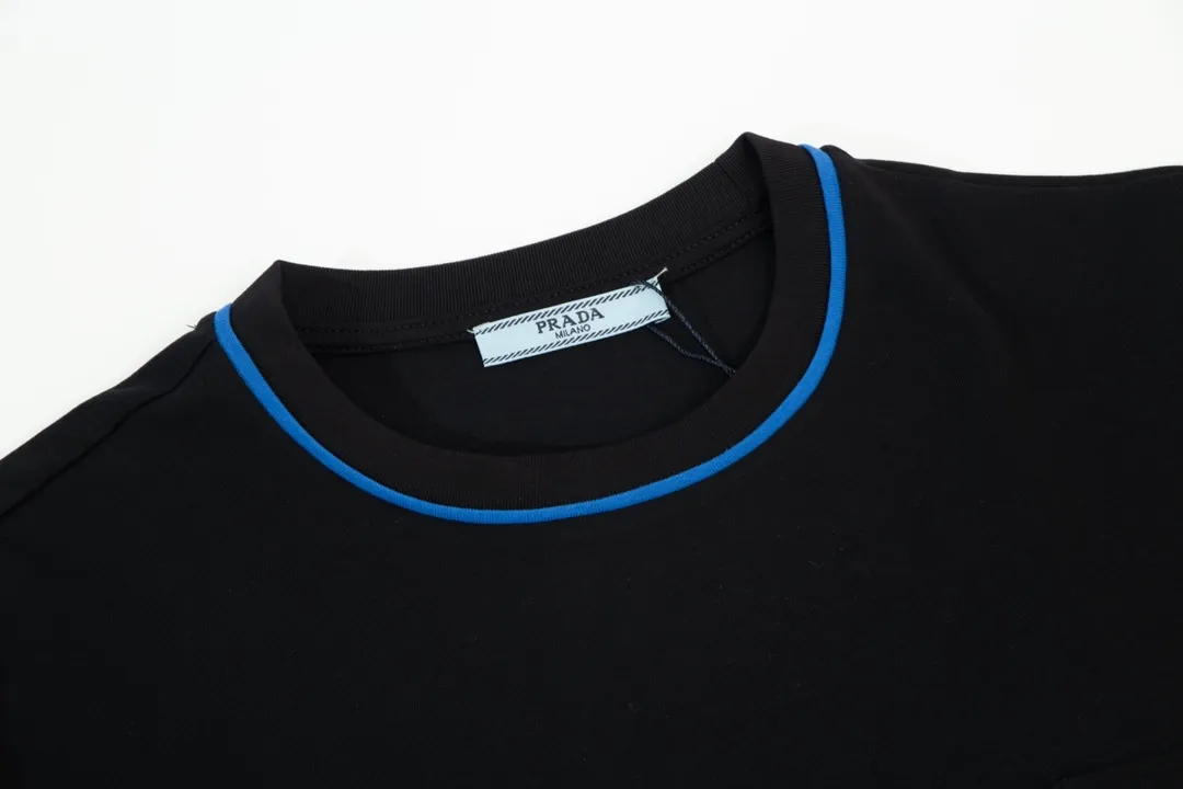 【2026】【PRADA 公式旗艦店】 プラダ Tシャツ  ご好評に付き再入荷！