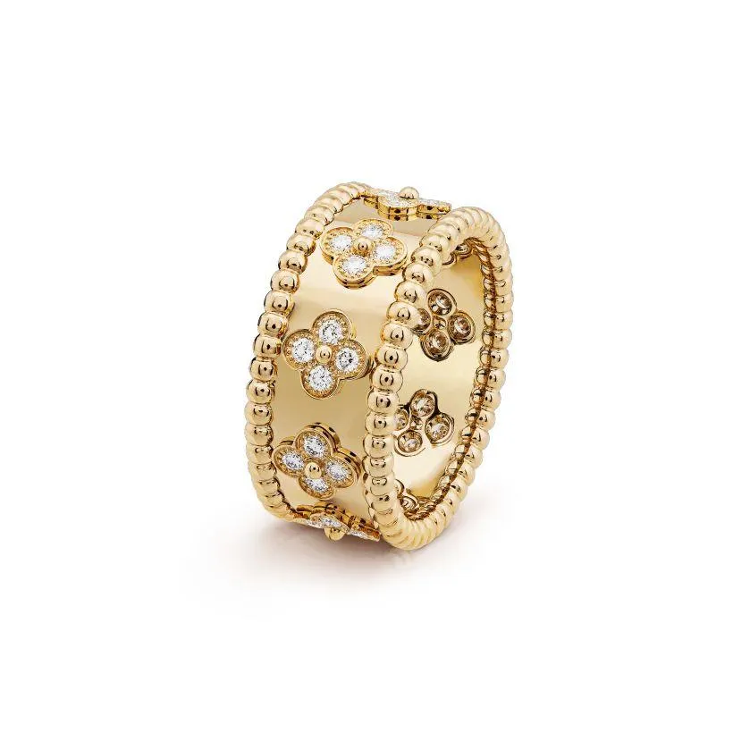 【2026】【Vancleef & Arpels】 ペルレ クローバー リング、スモールモデル