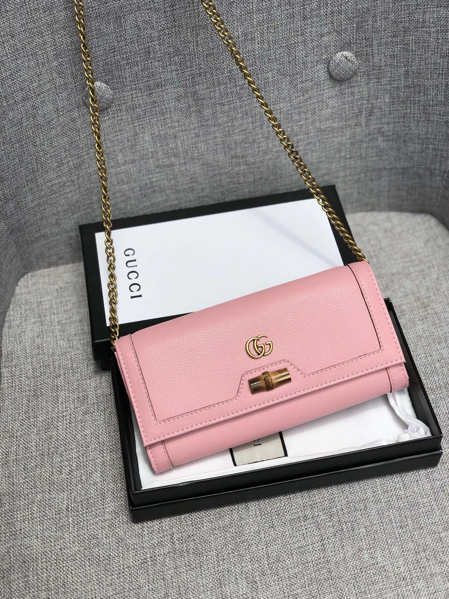 【2026】累積売上総額第１位【GUCCI★グッチ】チェーンウォレット