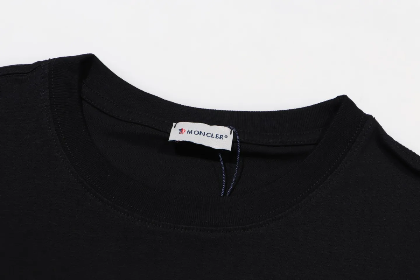 【2026】【MONCLER  公式旗艦店】モンクレール   Tシャツご好評に付き再入荷！
