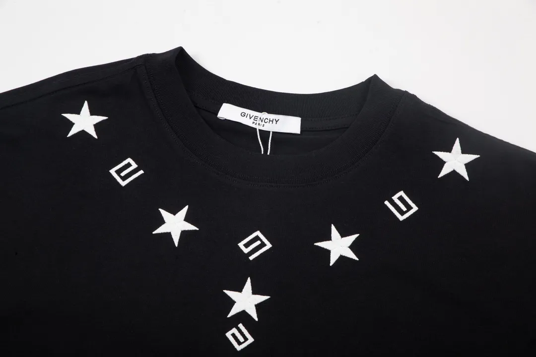 【2026】【GIVENCHY  公式旗艦店】ジバンシー   Tシャツご好評に付き再入荷！