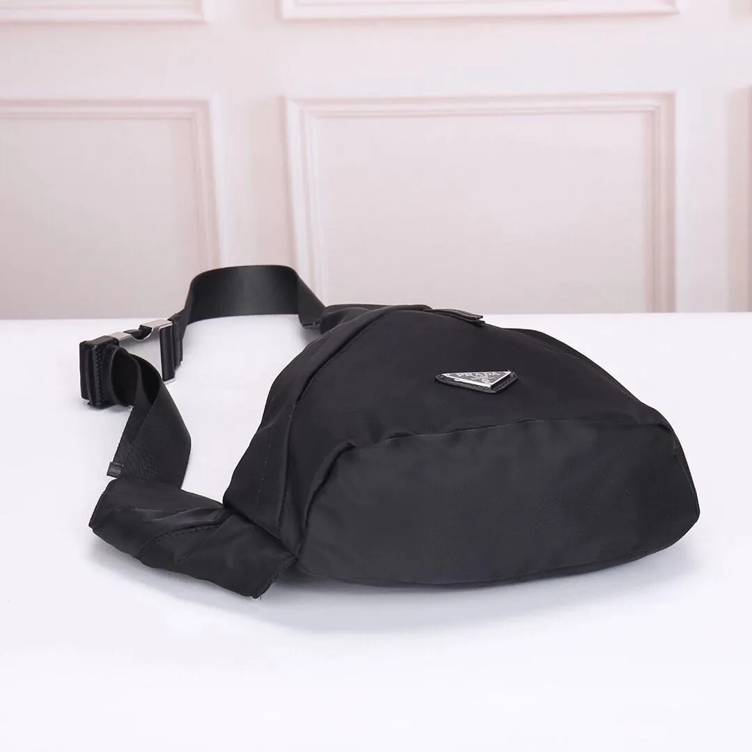 【2026】【PRADA 公式旗艦店】プラダ  胸ポケット 当日出荷 好評に付き再入荷！26.5/37.5CM