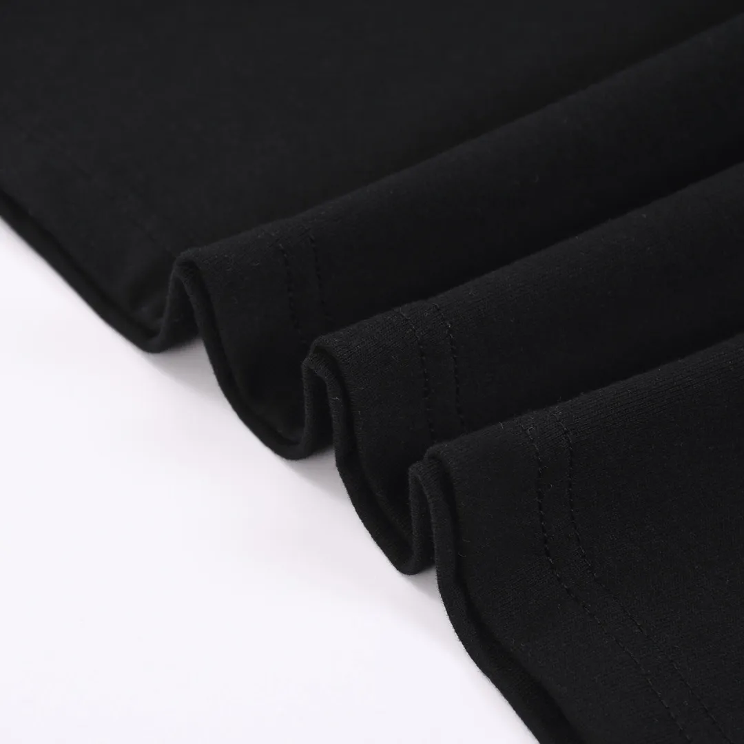 【2026】【YSL SAINT LAURENT公式旗艦店】 サンローラン   Tシャツご好評に付き再入荷！