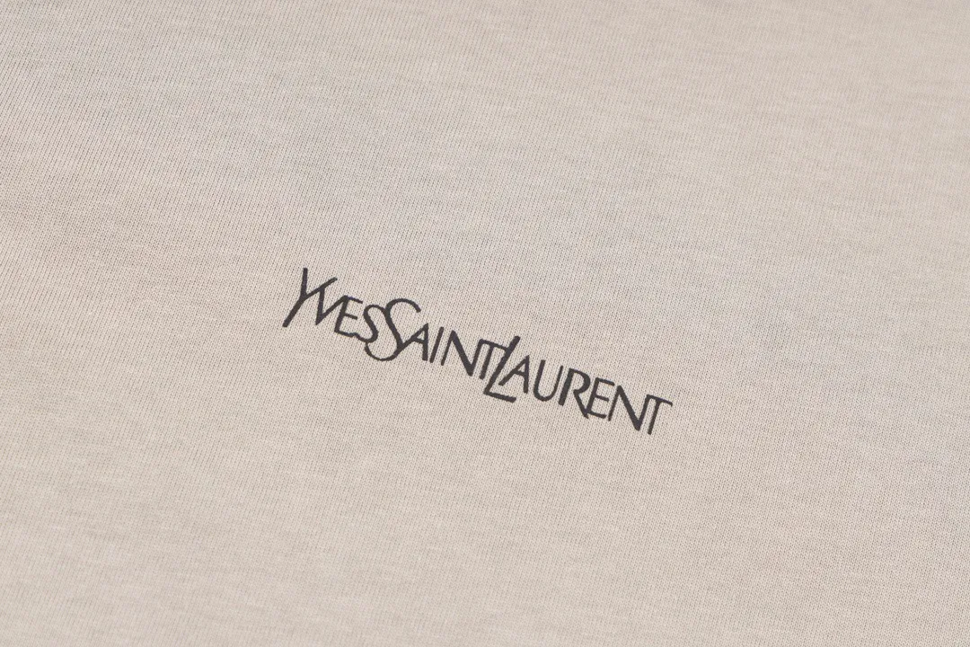 【2026】【YSL SAINT LAURENT 公式旗艦店】サンローラン Tシャツ ご好評に付き再入荷！