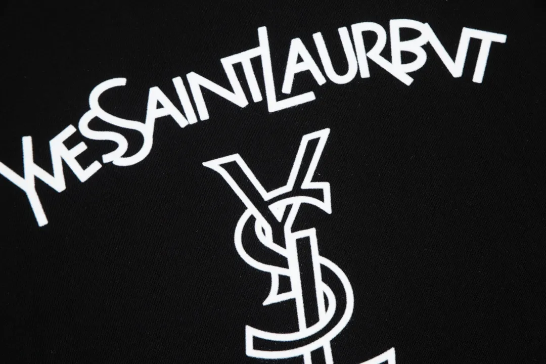 【2026】【YSL SAINT LAURENT 公式旗艦店】サンローラン Tシャツ ご好評に付き再入荷！