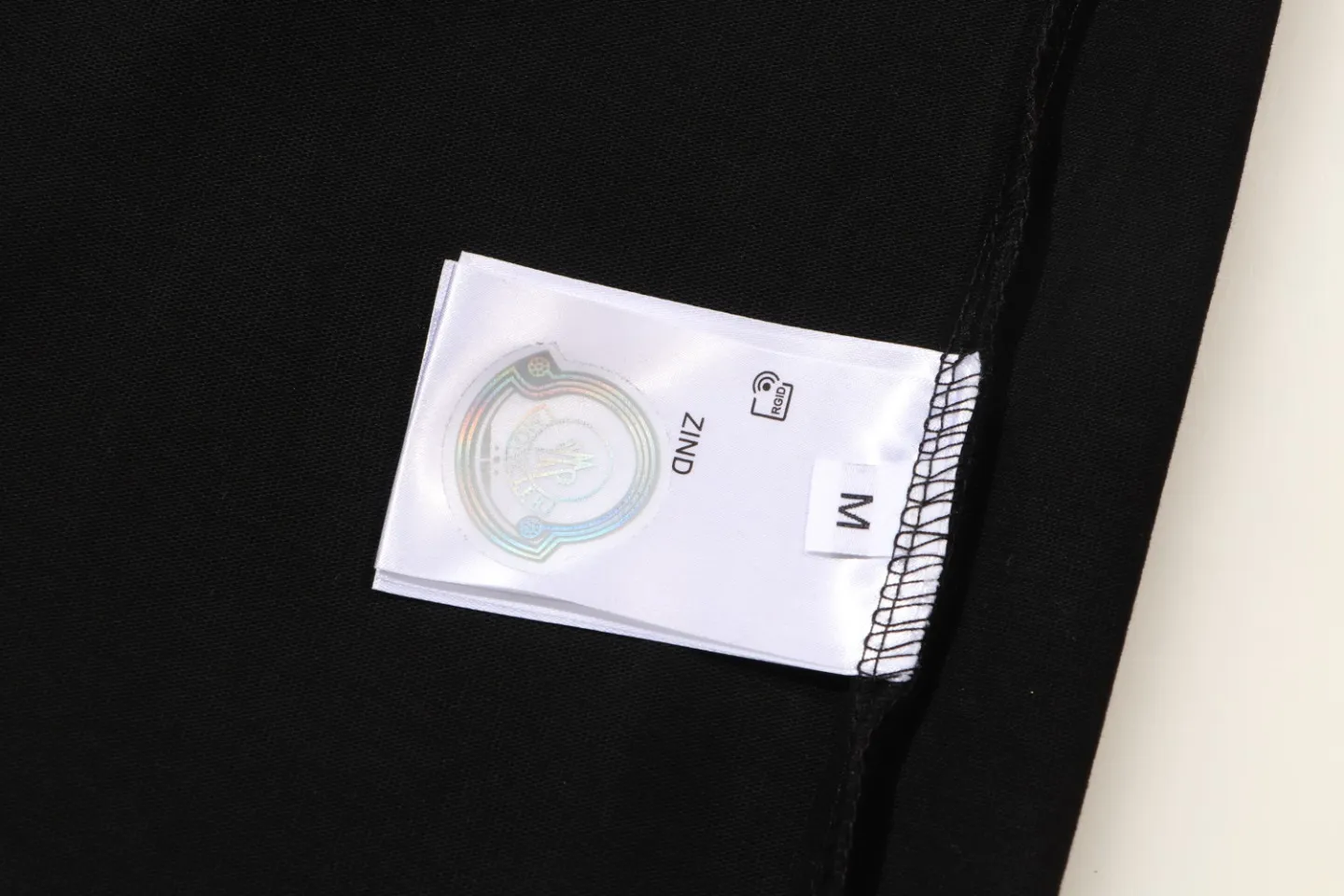 【2026】【MONCLER  公式旗艦店】モンクレール   Tシャツご好評に付き再入荷！
