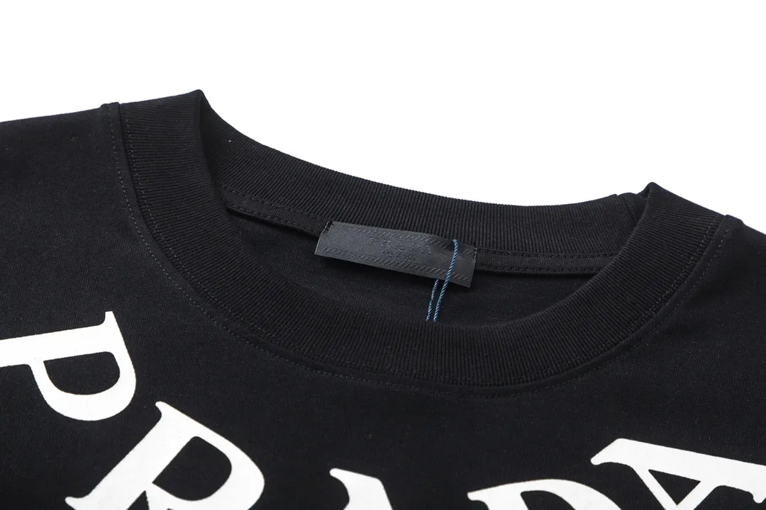 【2026】【PRADA  公式旗艦店】プラダ   Tシャツご好評に付き再入荷！