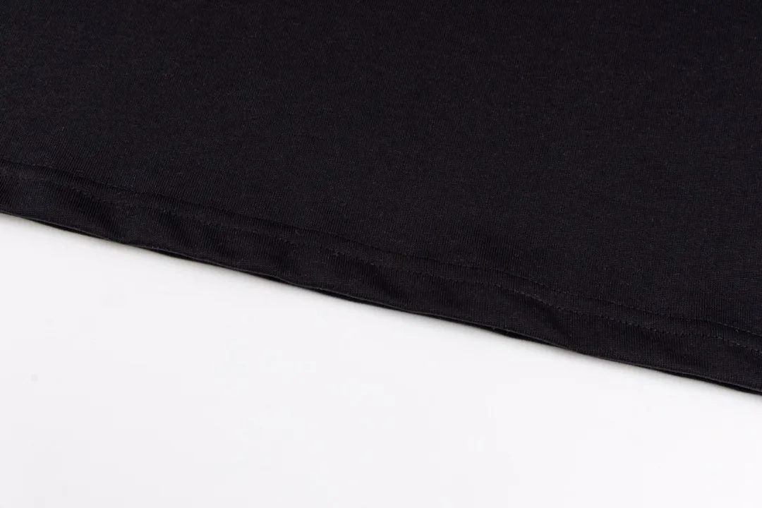 【2026】【CELINE 公式旗艦店】セリーヌ   Tシャツ ご好評に付き再入荷！