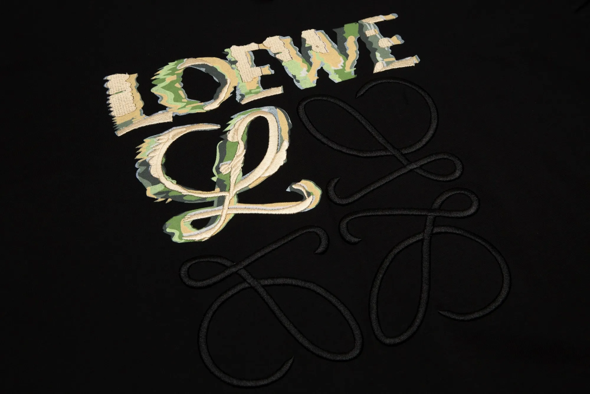 【2026】【LOEWE 公式旗艦店】ロエベ  Tシャツ ご好評に付き再入荷！