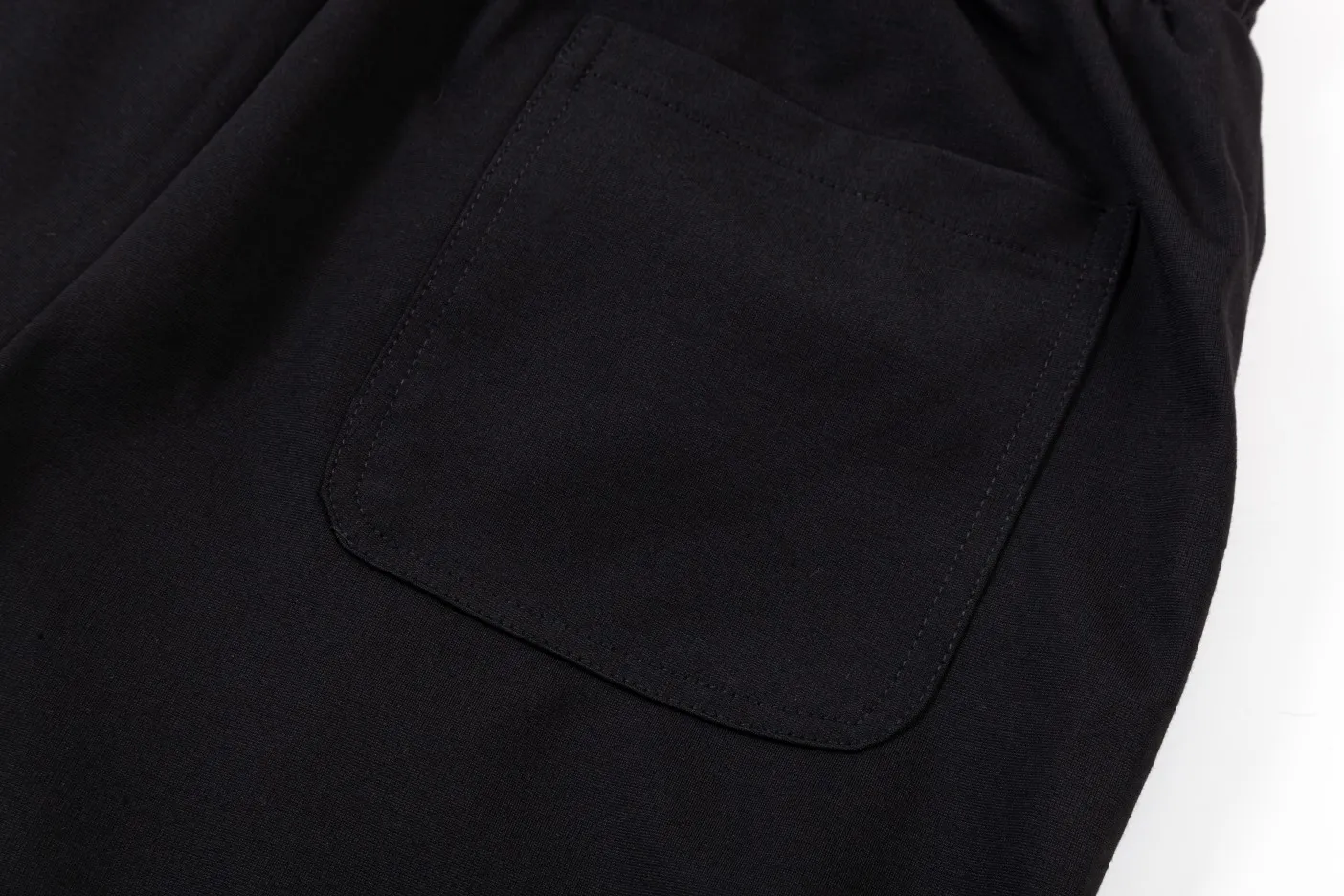 【2026】【DIOR  公式旗艦店】ディオール   ショートパンツ  ご好評に付き再入荷！