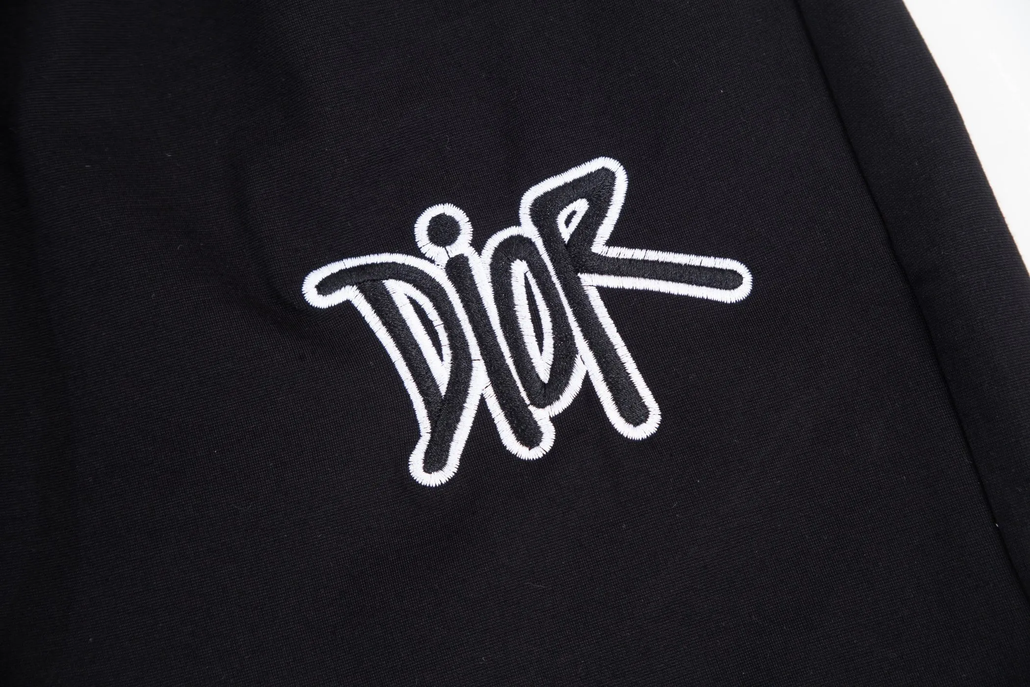 【2026】【DIOR  公式旗艦店】ディオール   ショートパンツ  ご好評に付き再入荷！