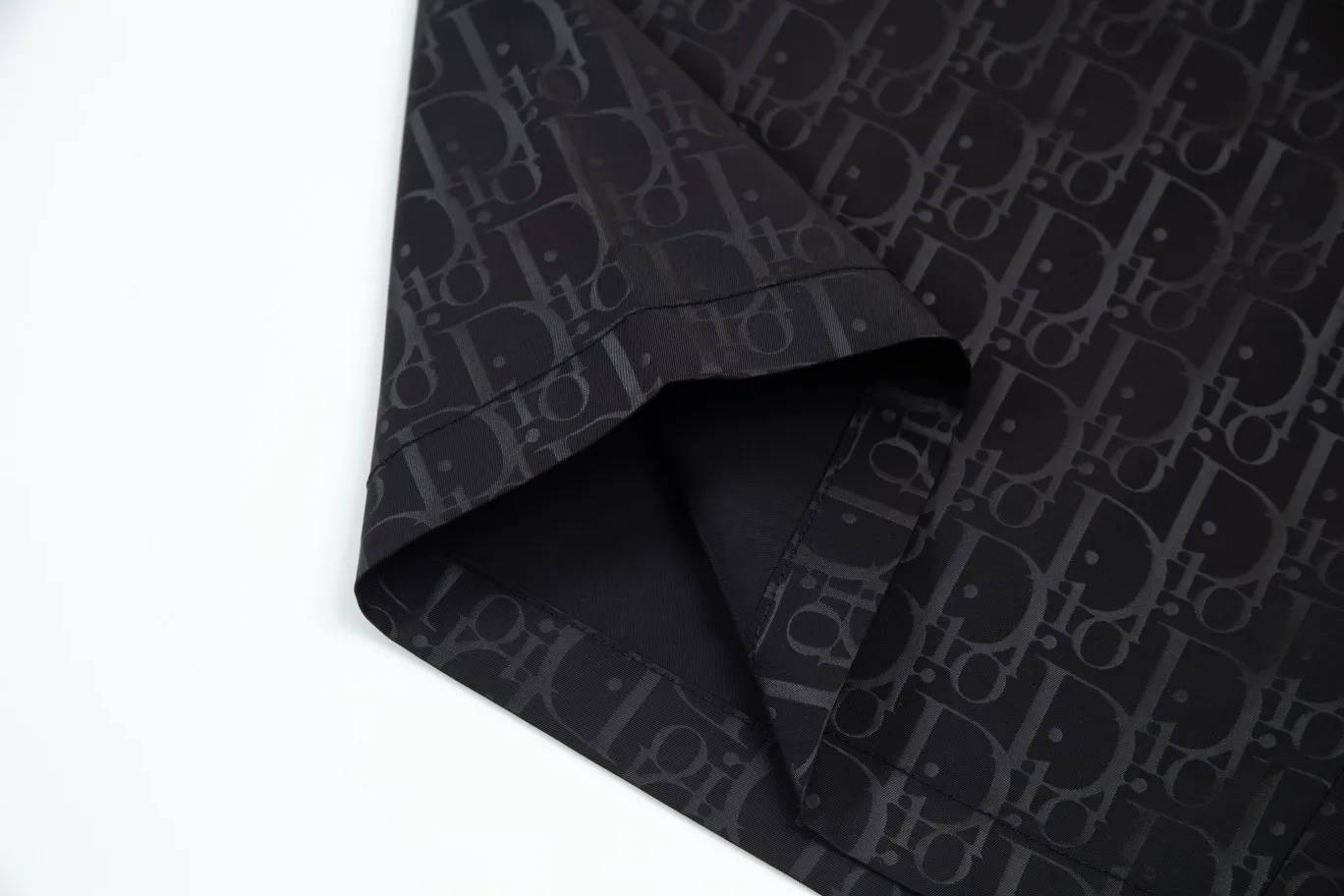 【2026】【DIOR  公式旗艦店】ディオール   ショートパンツ  ご好評に付き再入荷！