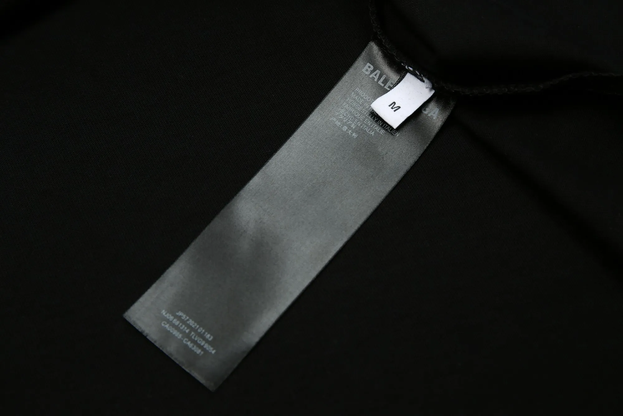 【2026】【BALENCIAGA  公式旗艦店】バレンシアガ  Tシャツ ご好評に付き再入荷！
