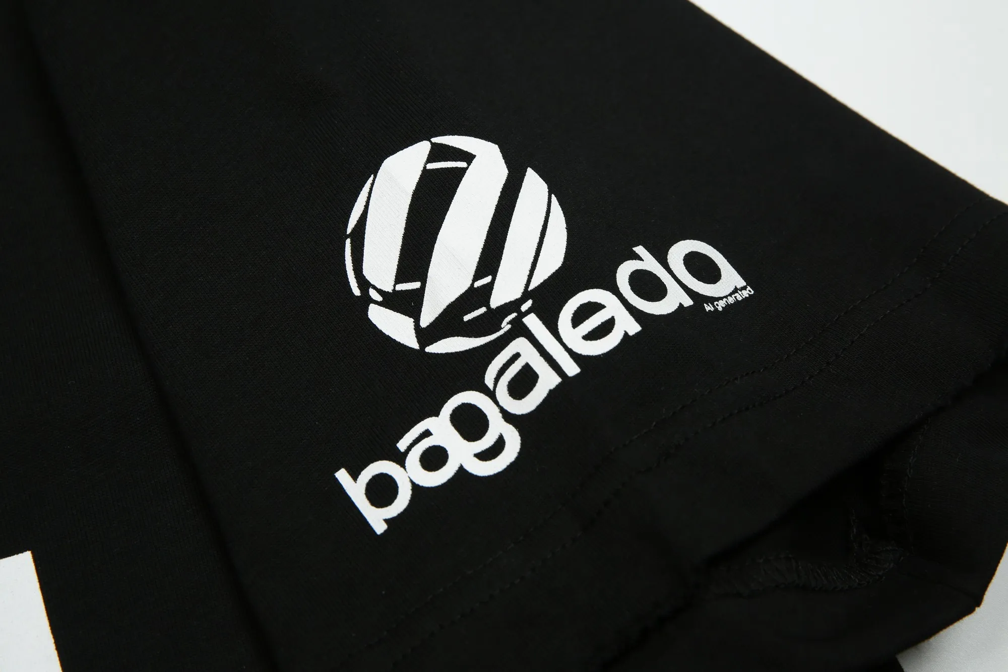 【2026】【BALENCIAGA  公式旗艦店】バレンシアガ  Tシャツ ご好評に付き再入荷！