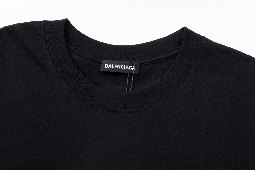 【2026】【BALENCIAGA  公式旗艦店】バレンシアガ  Tシャツ ご好評に付き再入荷！