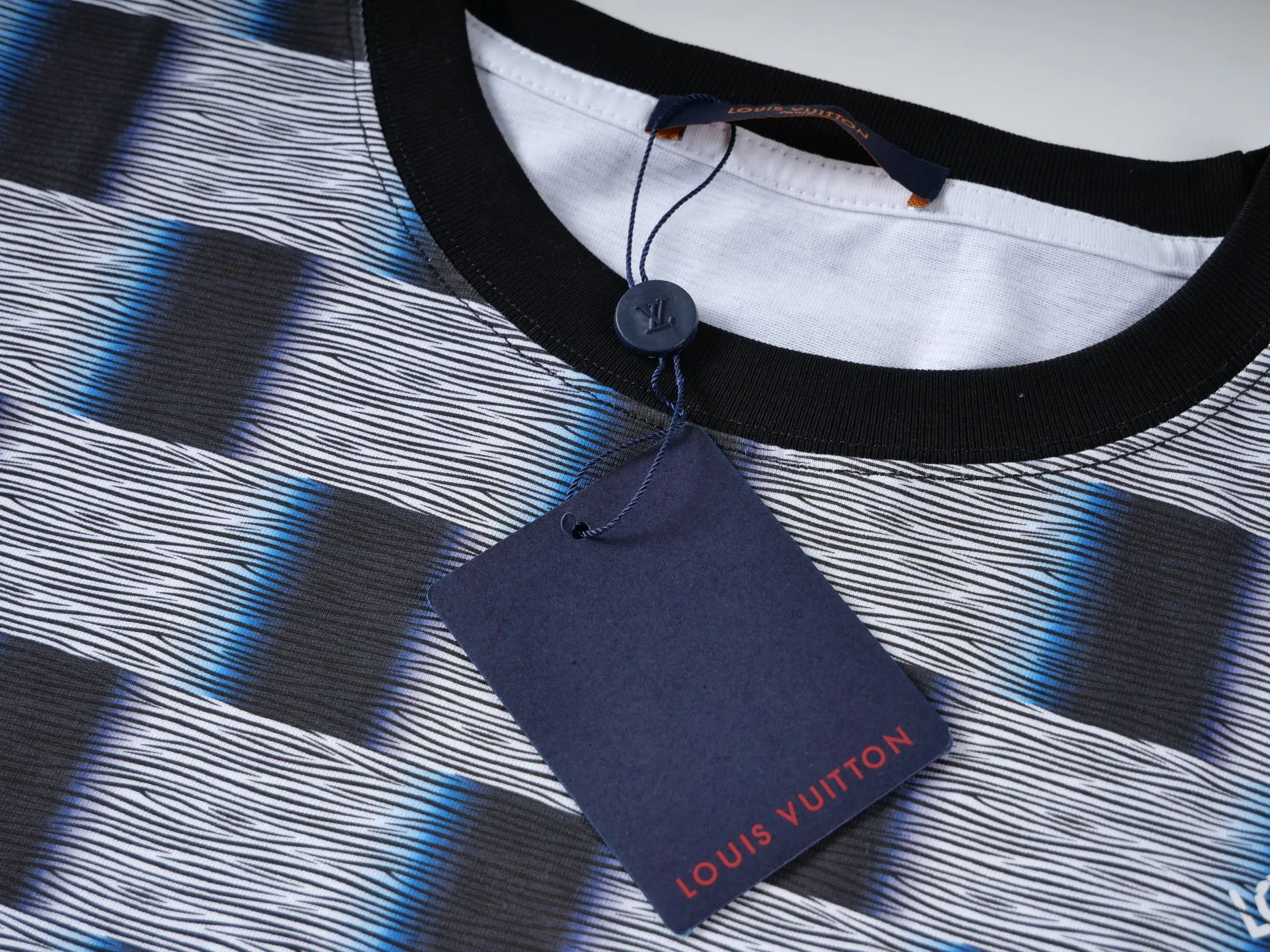 【2026】【LOUIS VUITTON 公式旗艦店】 ルイヴィトン  Tシャツ ご好評に付き再入荷！