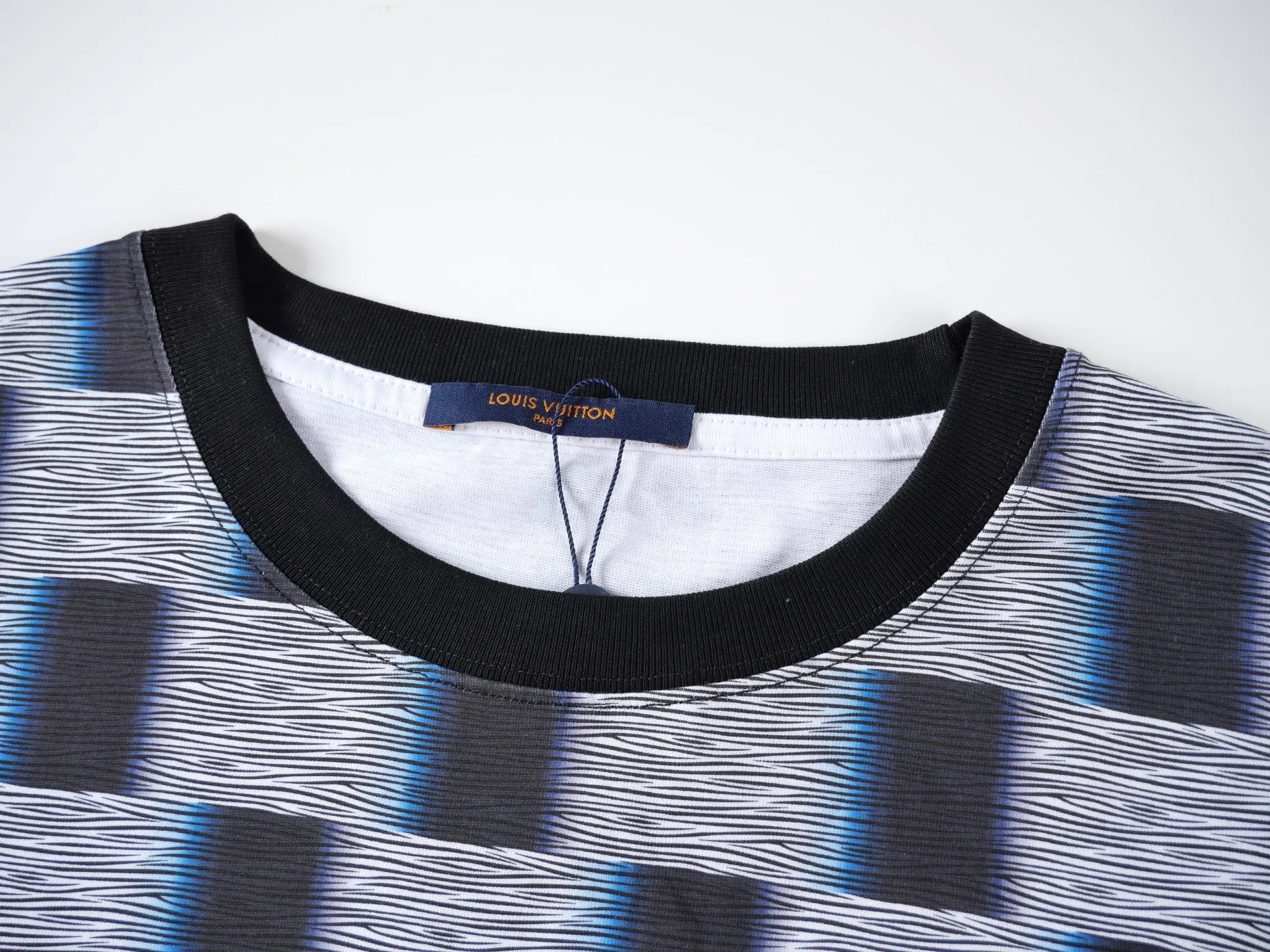 【2026】【LOUIS VUITTON 公式旗艦店】 ルイヴィトン  Tシャツ ご好評に付き再入荷！
