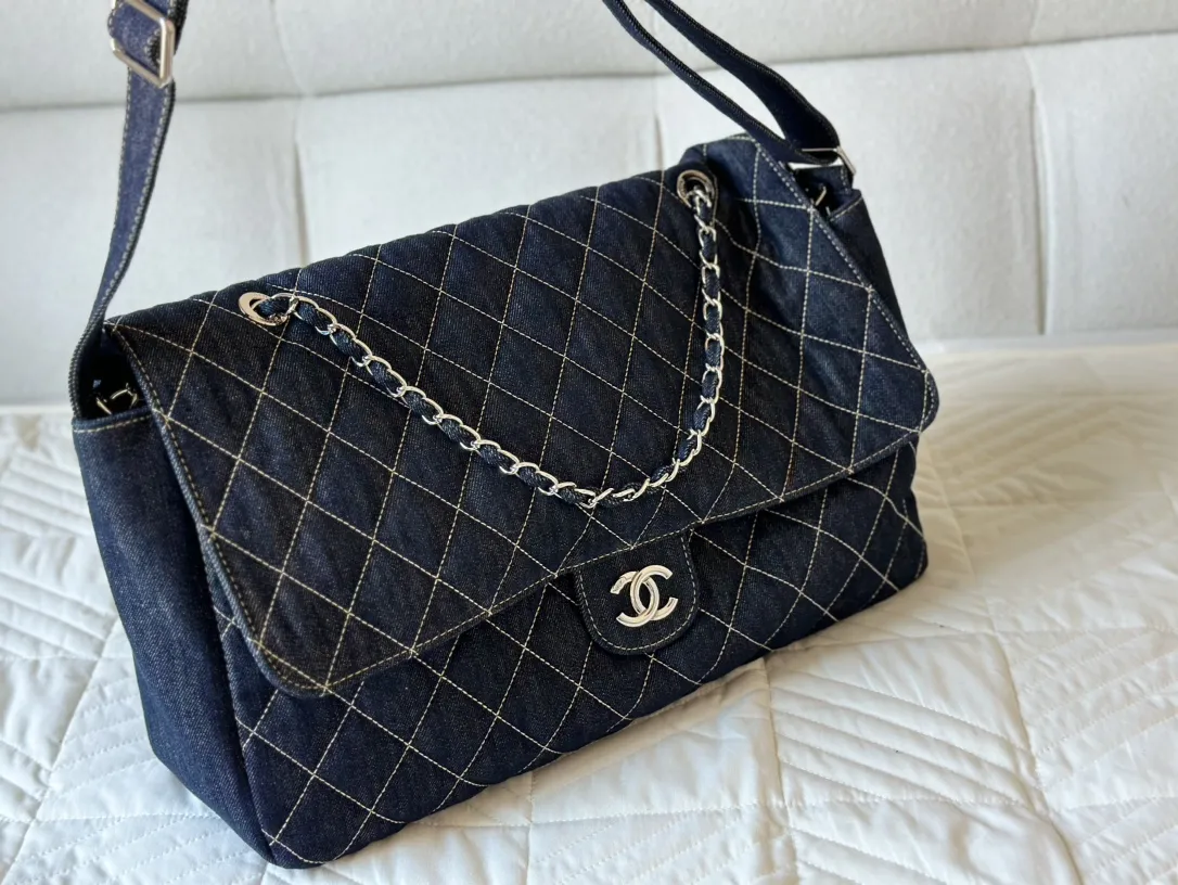 【2026】【CHANEL  公式旗艦店】シャネル   ハンドバッグ  当日出荷 好評に付き再入荷！42*34CM
