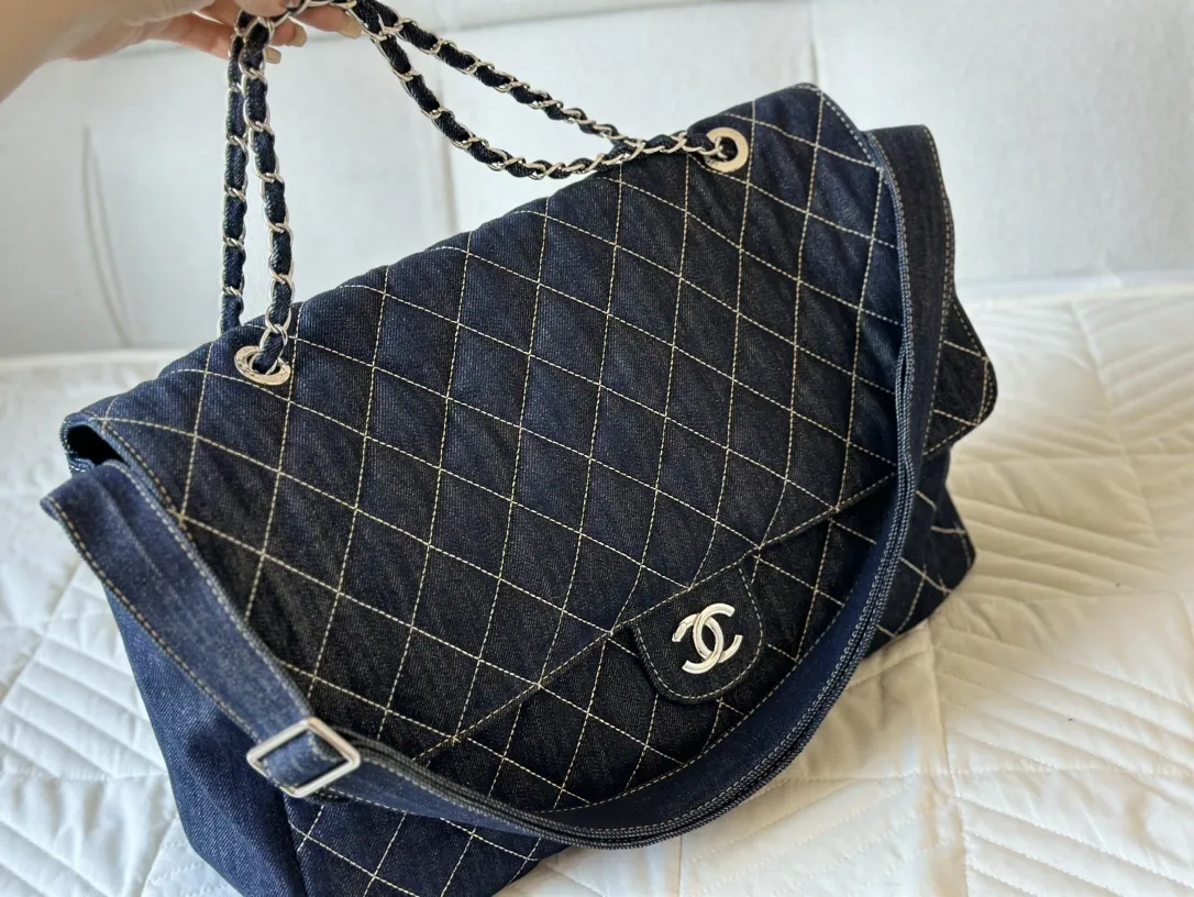 【2026】【CHANEL  公式旗艦店】シャネル   ハンドバッグ  当日出荷 好評に付き再入荷！42*34CM