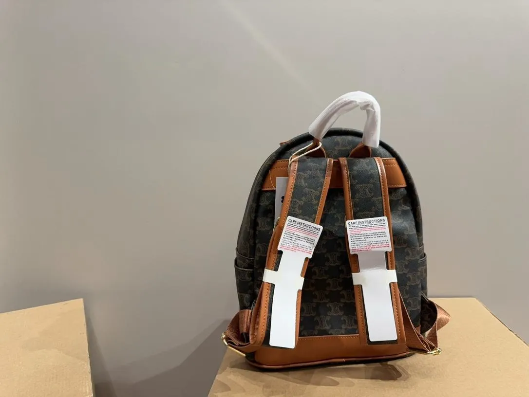 【2026】【CELINE 公式旗艦店】セリーヌ リュックサック当日出荷 好評に付き再入荷！26*32CM