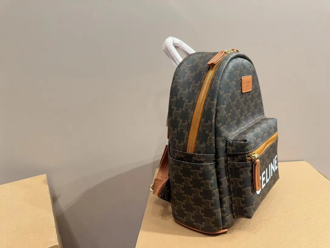 【2026】【CELINE 公式旗艦店】セリーヌ リュックサック当日出荷 好評に付き再入荷！26*32CM