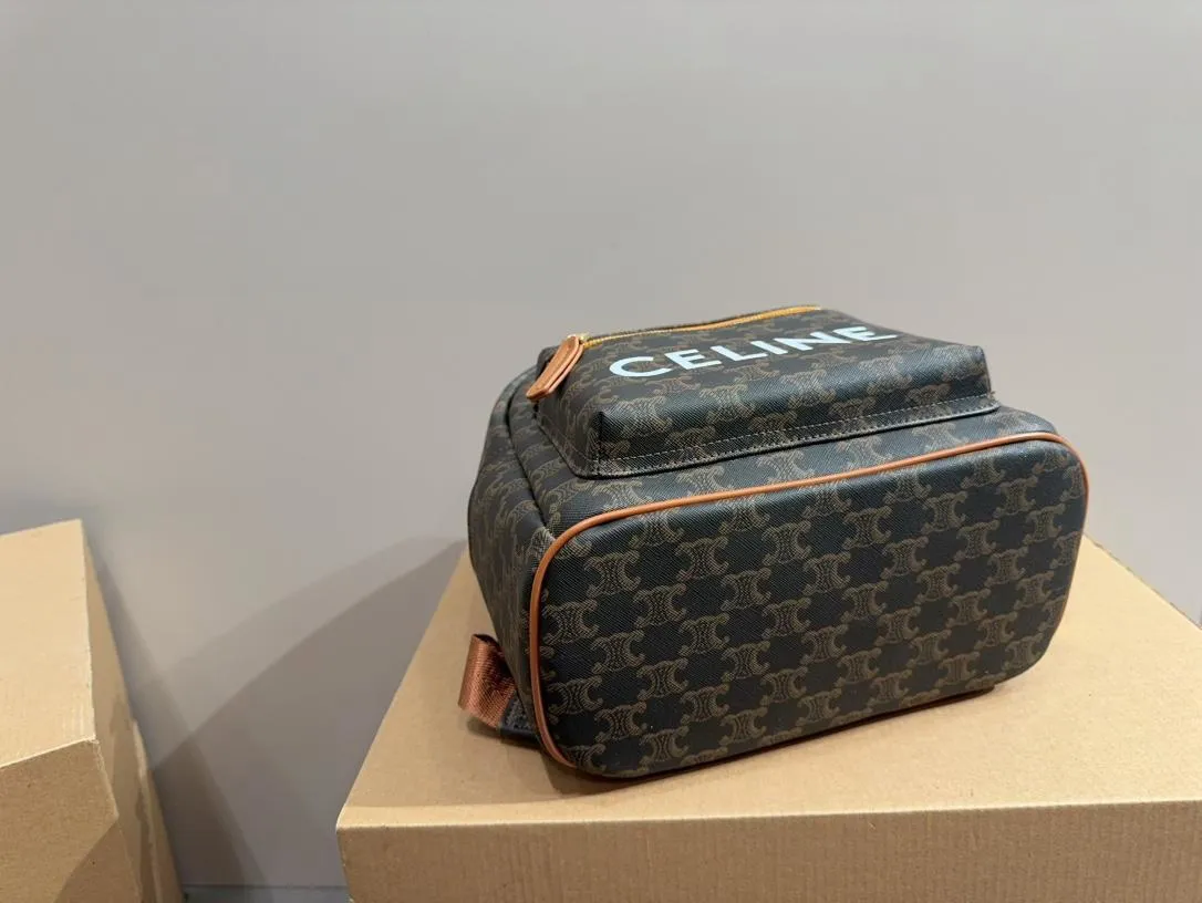 【2026】【CELINE 公式旗艦店】セリーヌ リュックサック当日出荷 好評に付き再入荷！26*32CM