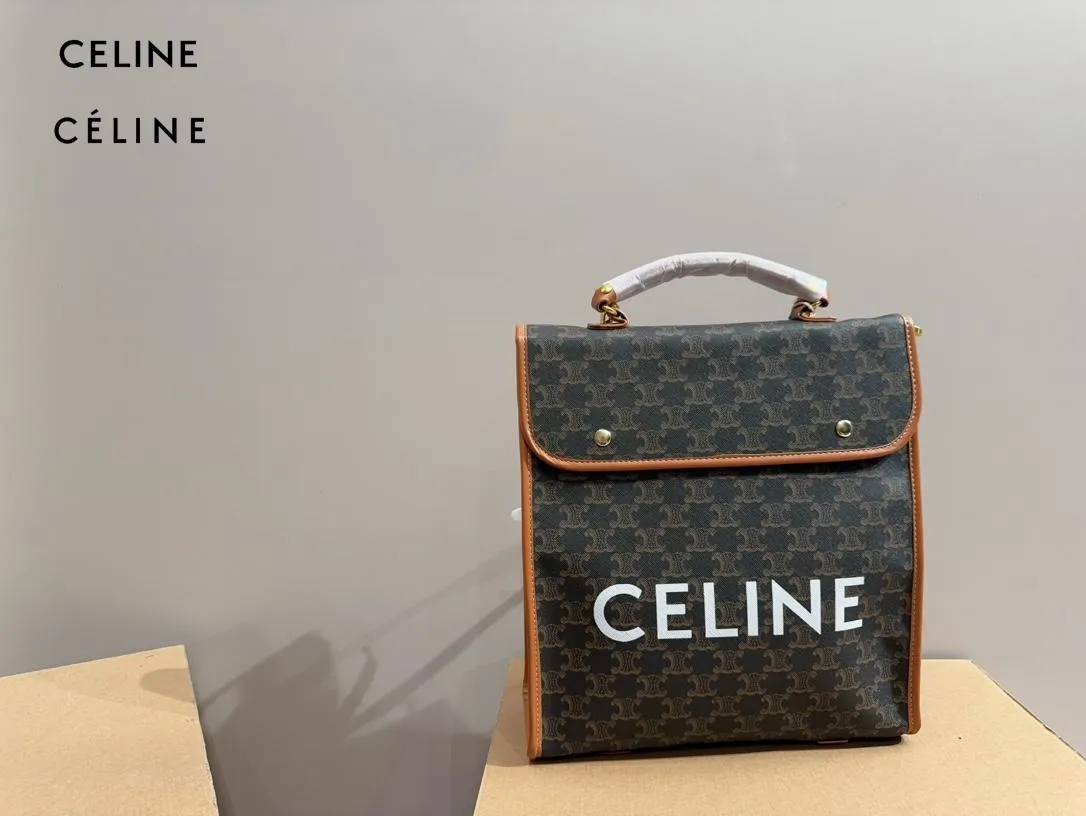 【2026】【CELINE 公式旗艦店】セリーヌ リュックサック当日出荷 好評に付き再入荷！29*32CM