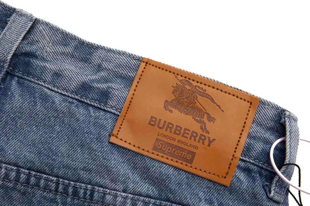【2026】【BURBERRY 公式旗艦店】バーバリー   ジーパン  ご好評に付き再入荷！