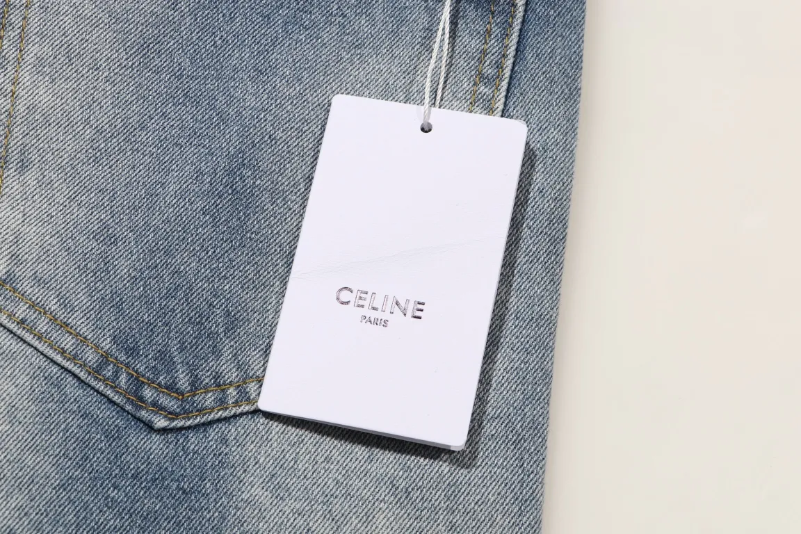 【2026】【CELINE 公式旗艦店】セリーヌ  ジーパン  ご好評に付き再入荷！