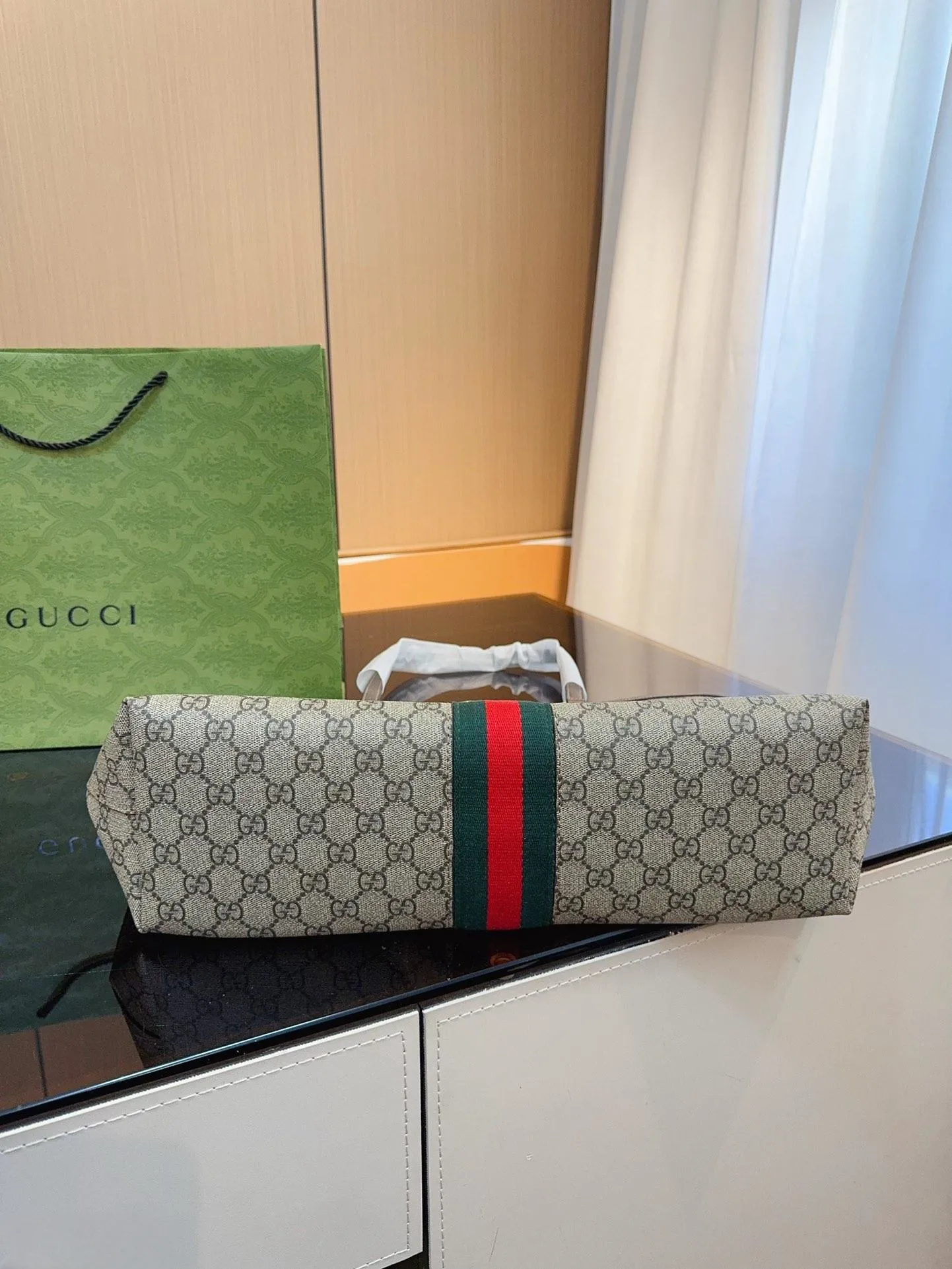 【2026】【GUCCI 公式旗艦店】グッチ ハンドバッグ 当日出荷 好評に付き再入荷！38*13*29CM