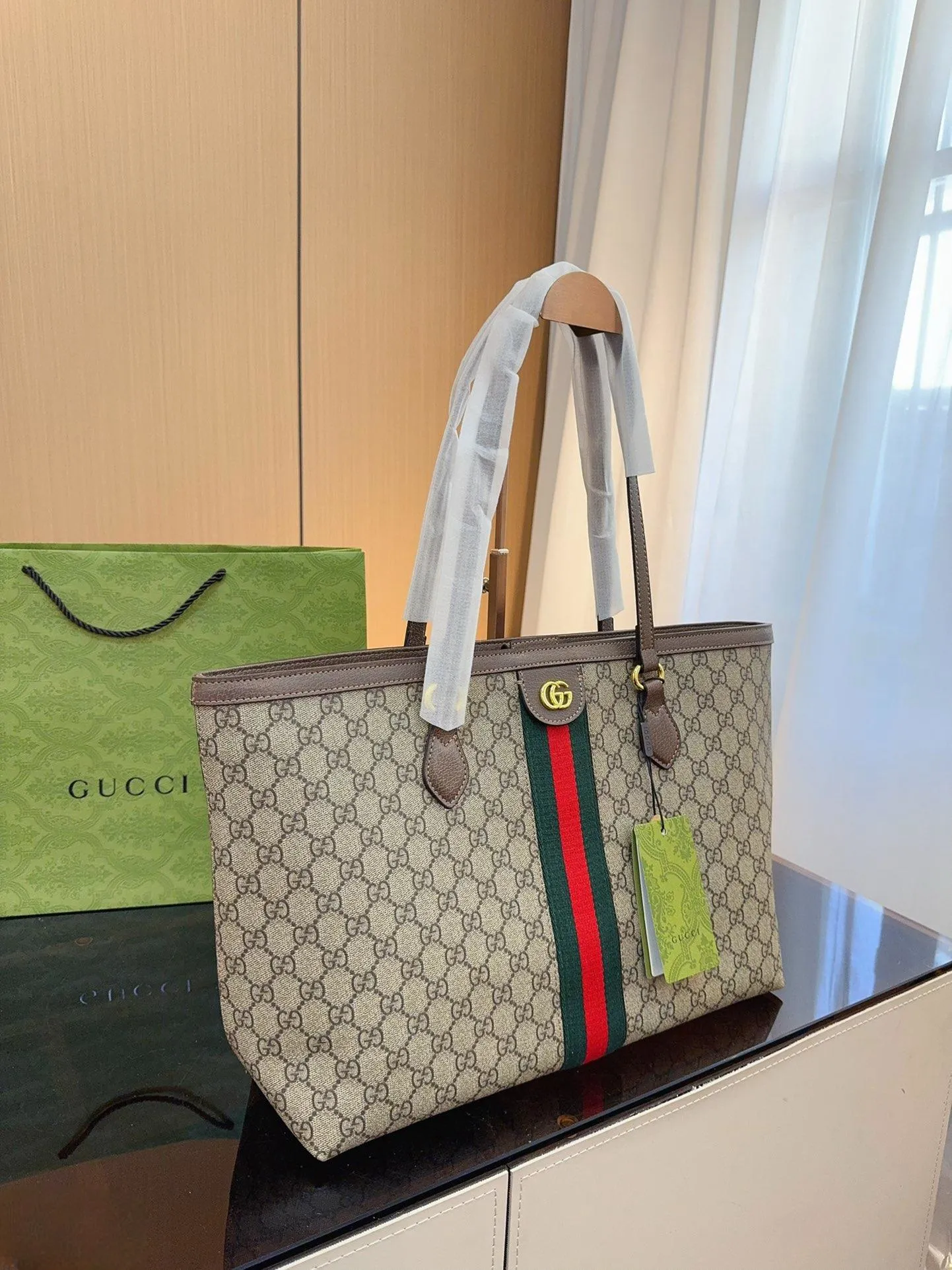 【2026】【GUCCI 公式旗艦店】グッチ ハンドバッグ 当日出荷 好評に付き再入荷！38*13*29CM