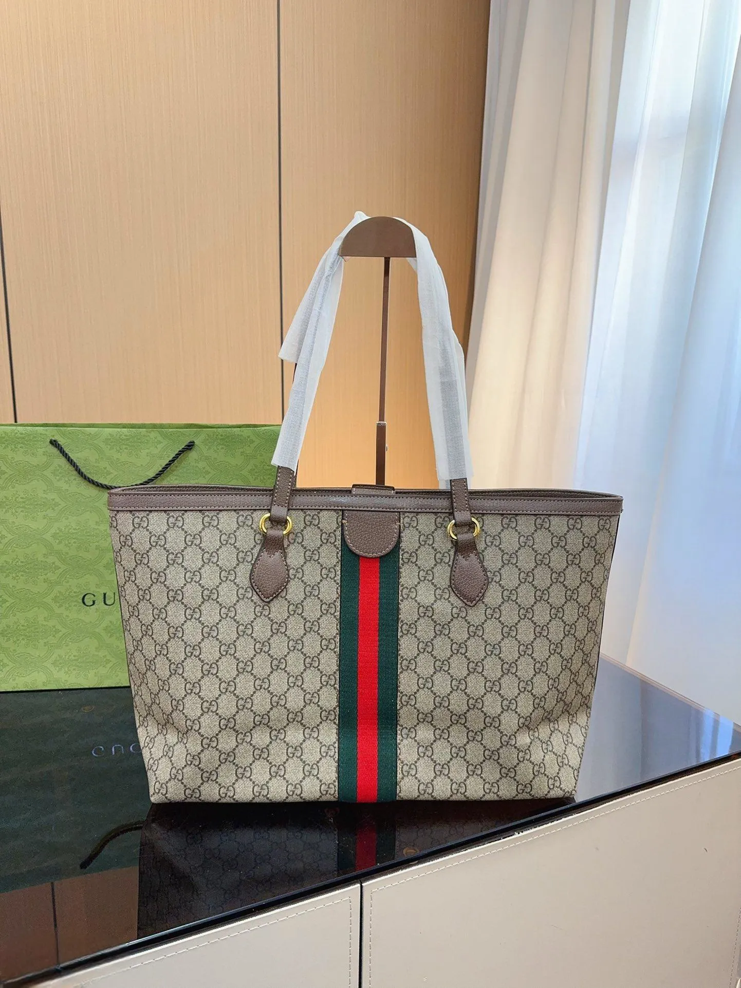 【2026】【GUCCI 公式旗艦店】グッチ ハンドバッグ 当日出荷 好評に付き再入荷！38*13*29CM