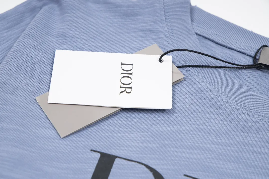 【2026】【DIOR公式旗艦店】ディオール    Tシャツ  ご好評に付き再入荷！